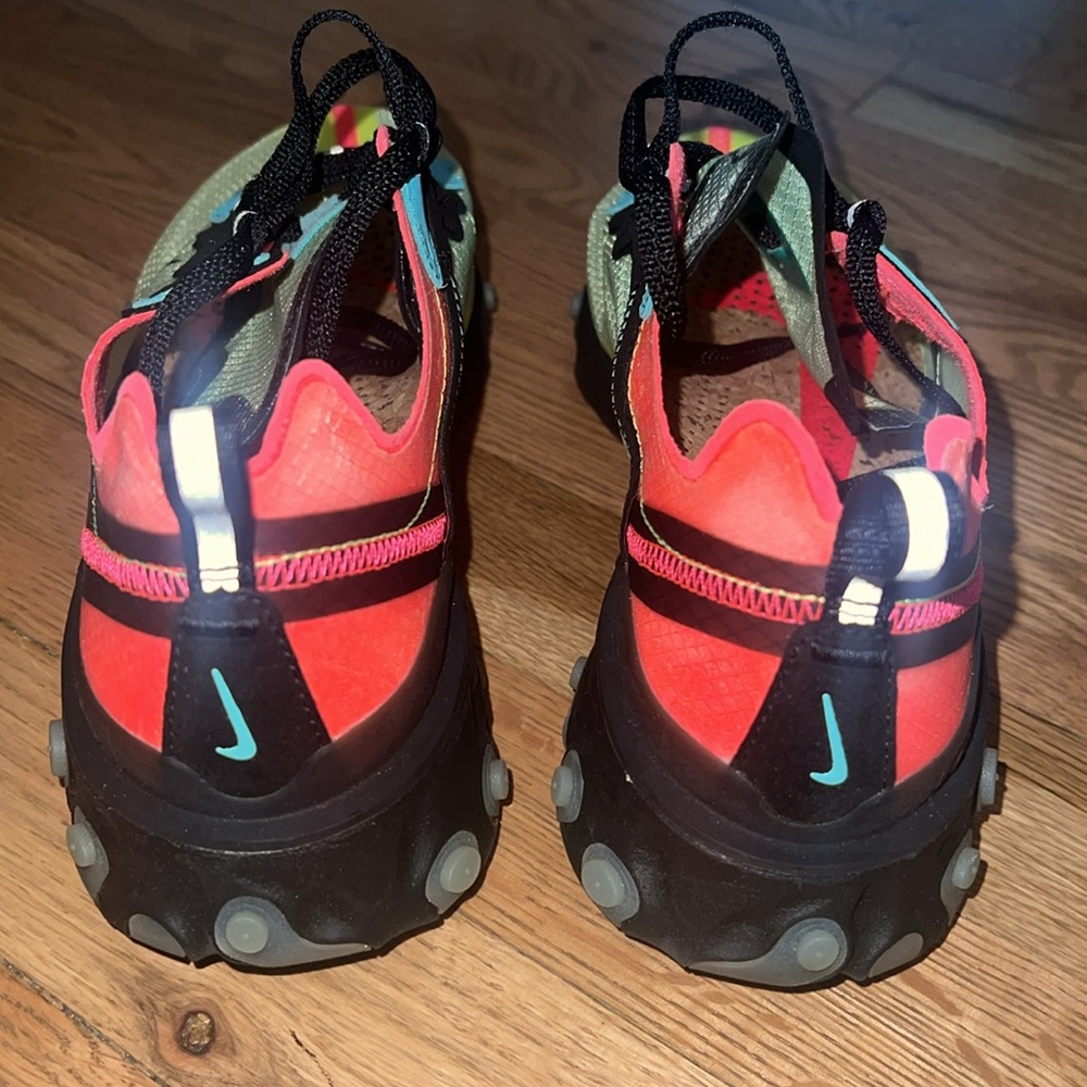 NWOT 2019 NIKE React Element 87 'Hyper Fusion' Mens Size 6/Women’s size 8 - Picture 8 of 11